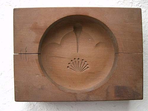 vintage japanese sweets mold