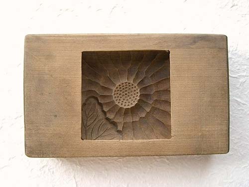 vintage japanese sweets mold
