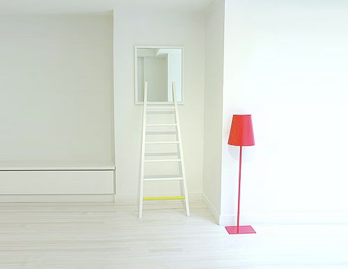 alice mirror by sebastien servaire