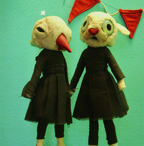 valeria dalmon puppet sculptures