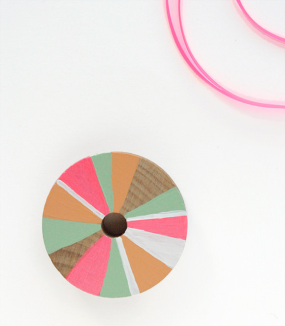 DIY Pinwheel Necklace