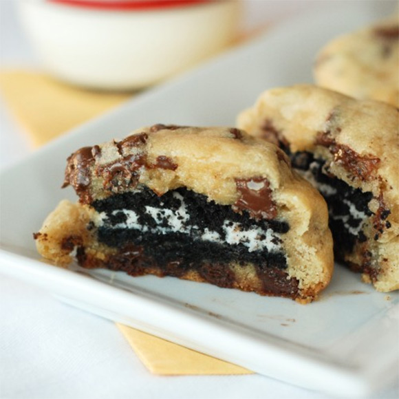 Oreo Stuffed Chocolate Chip Cookies