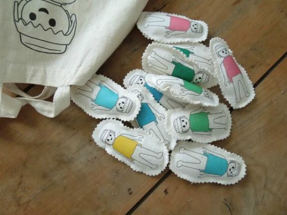 Playmobil-inspired DIY Soft Toy by De Rien Madame