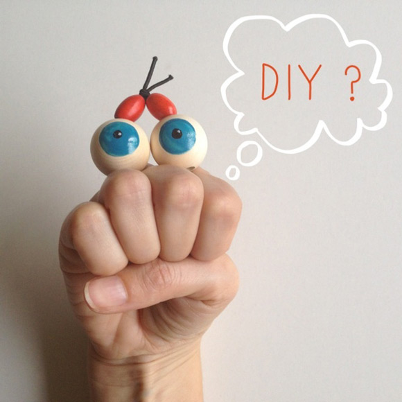 DIY Googly-Eyed Hand Puppet