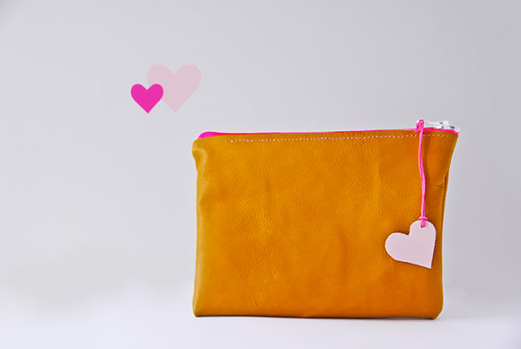 DIY Summer Love Zipper Pouch