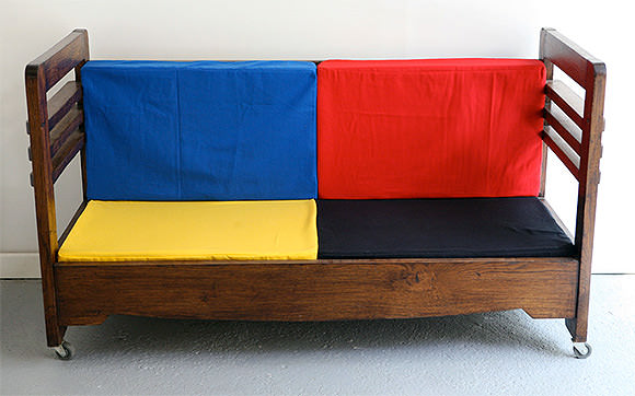 French Vintage for Kids' Rooms: Art Deco Transformable Crib / Sofa