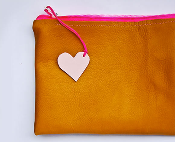 DIY Summer Love Zipper Pouch