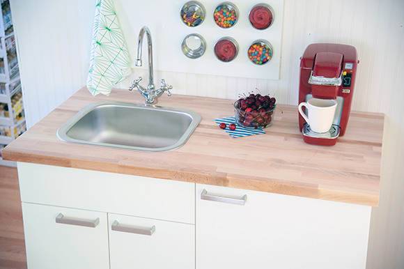 Tiny Kitchen. Big Impact — DIY DARLING