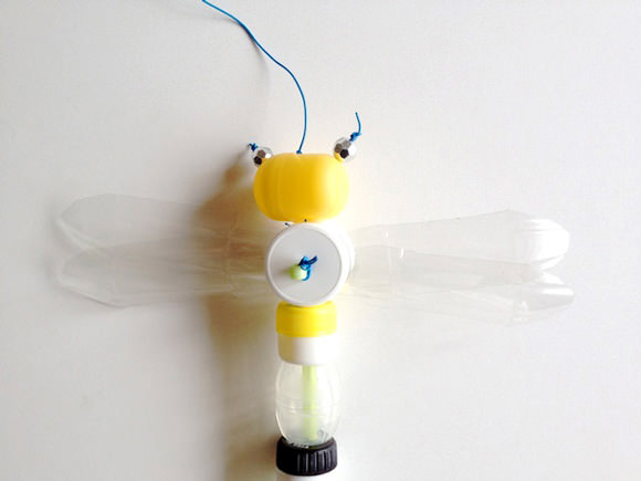 DIY Recycled Bottle Cap Dragonfly