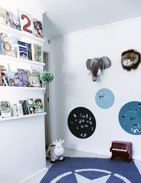 8 Clever Ways To Display Your Child S Books