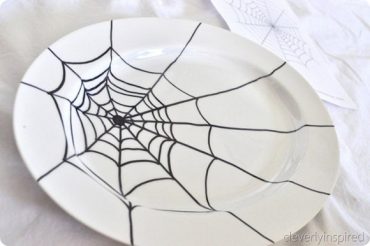 DIY Spiderweb Platter