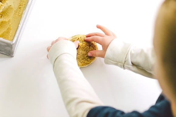 Recipe: Pumpkin Ice Cream Sandwiches