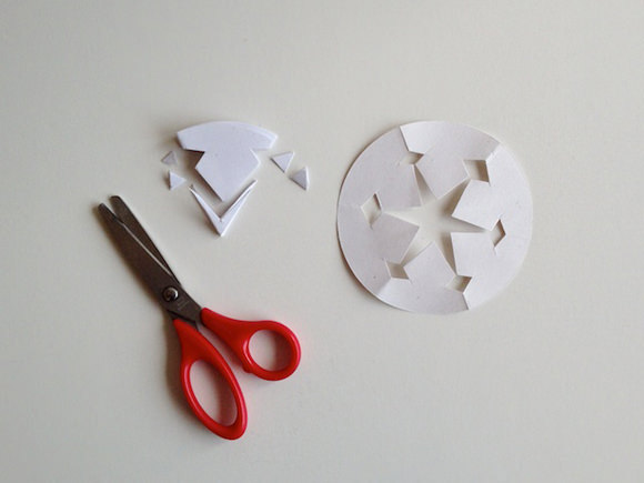 DIY Paper Snowflake