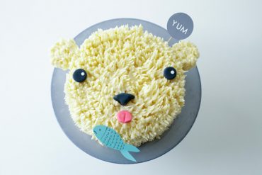 DIY Polar Bear Cake