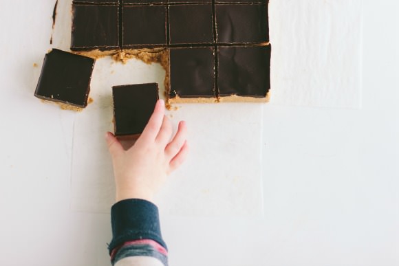 No-Bake Chocolate Peanut Butter Bars