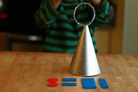 DIY Robot Party Hats