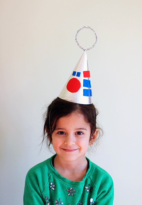 DIY Robot Party Hats