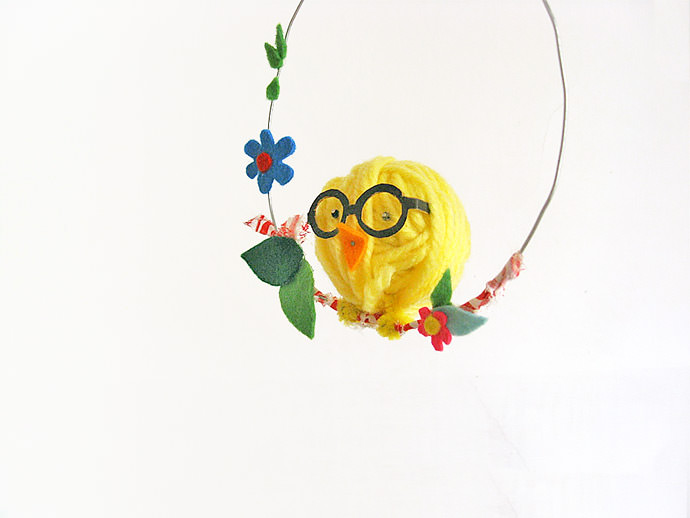 DIY Swinging Easter Chick