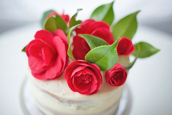 DIY Easter Rose Cake