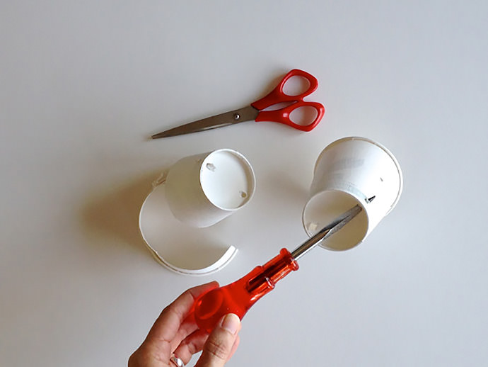 DIY Paper Cup Duck Family Puppets