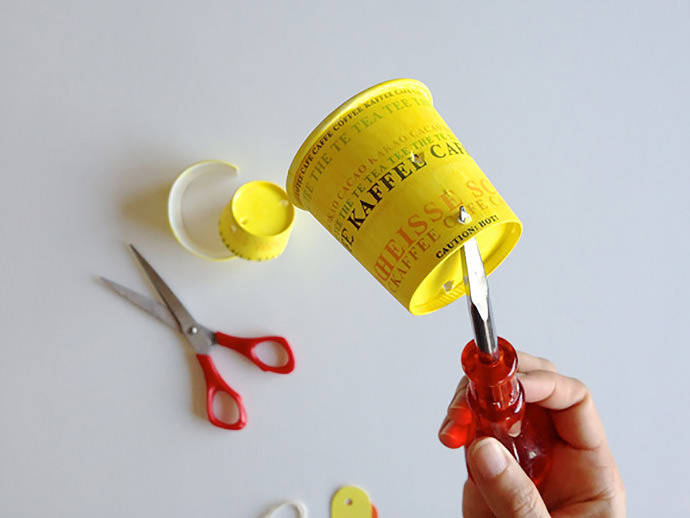 DIY Paper Cup Duck Family Puppets