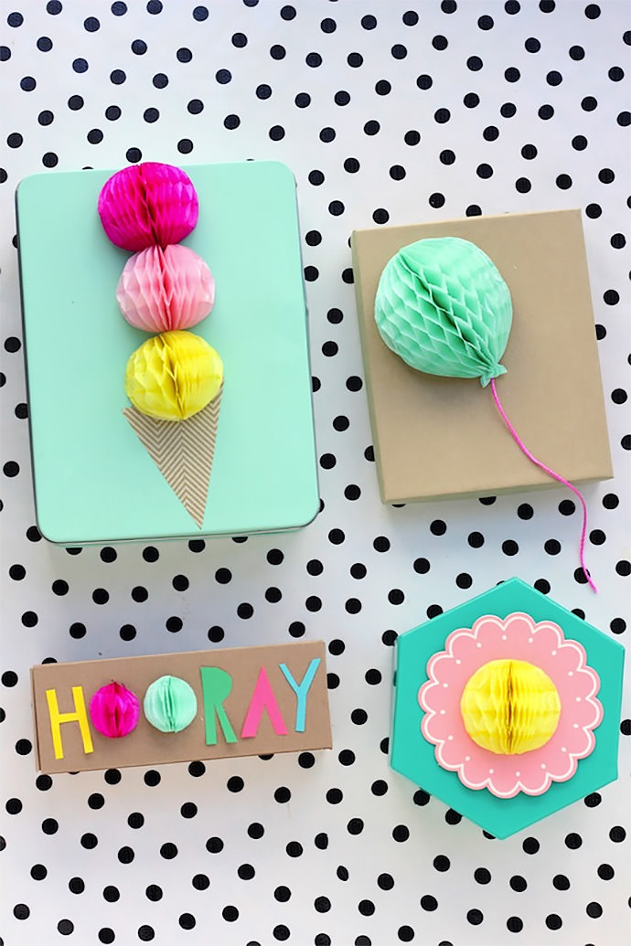 Honeyomb Gift Toppers via julep