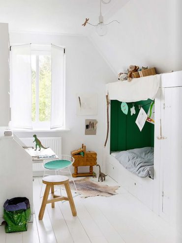 A lovely built-in cupboard bed in a kid's room (image via Dana Van Leeuwen for Est Magazine)