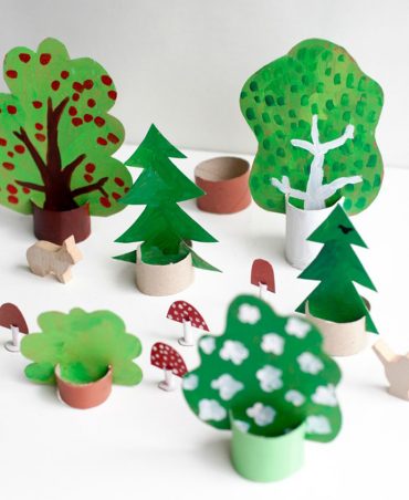 DIY Cardboard Woods by Ukkonooa