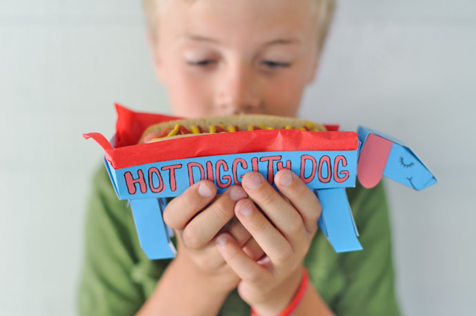 DIY Hot Diggity Dog Hot Dog Holders