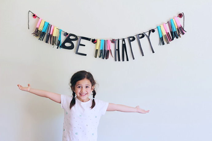 DIY Be Happy Banner