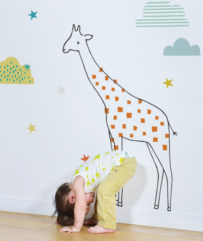 XL Giraffe Wall Decal by Lizzie Mackay for Lilipinso