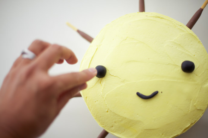 Kawaii Sun Cake Tutorial