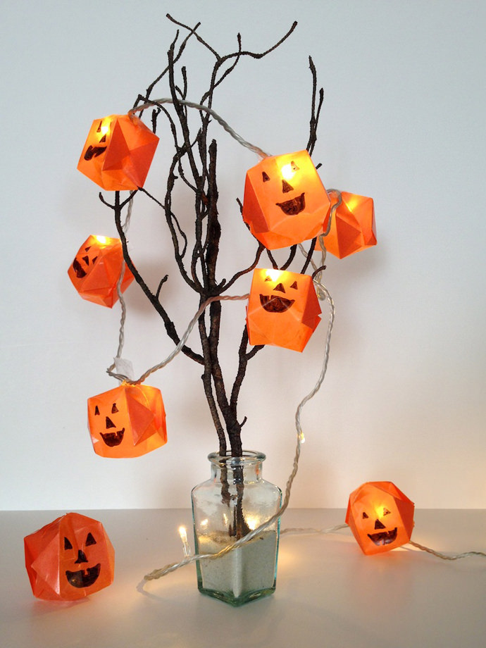 agudo paquete Largo DIY Origami Halloween Lights | Handmade Charlotte