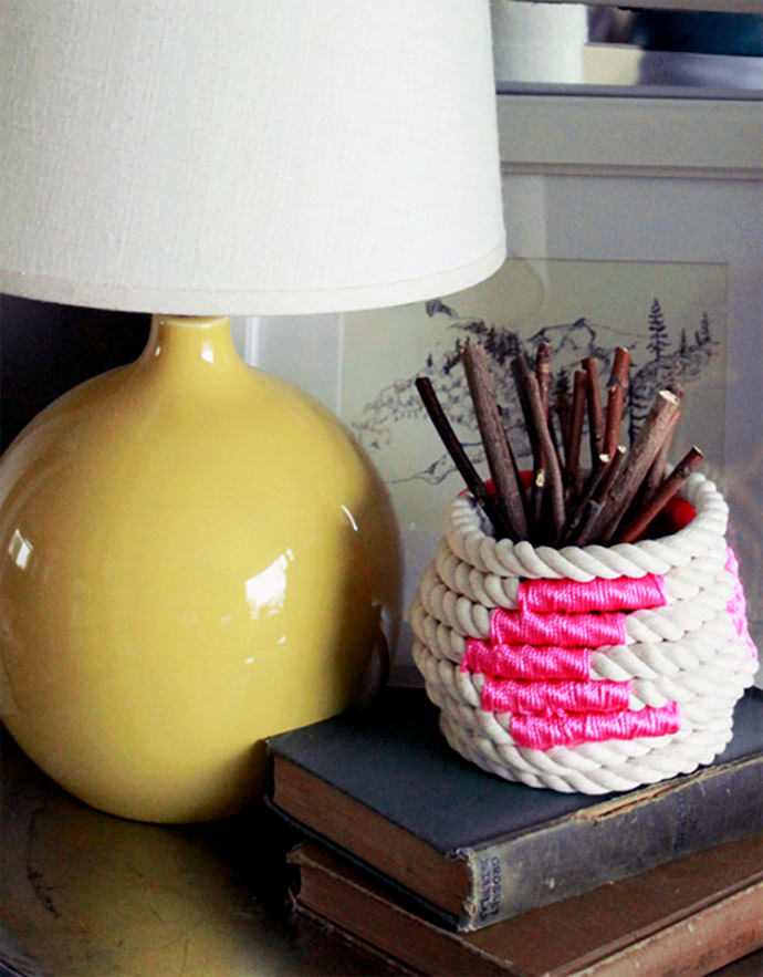 DIY Coiled Rope Basket (via Design*Sponge)