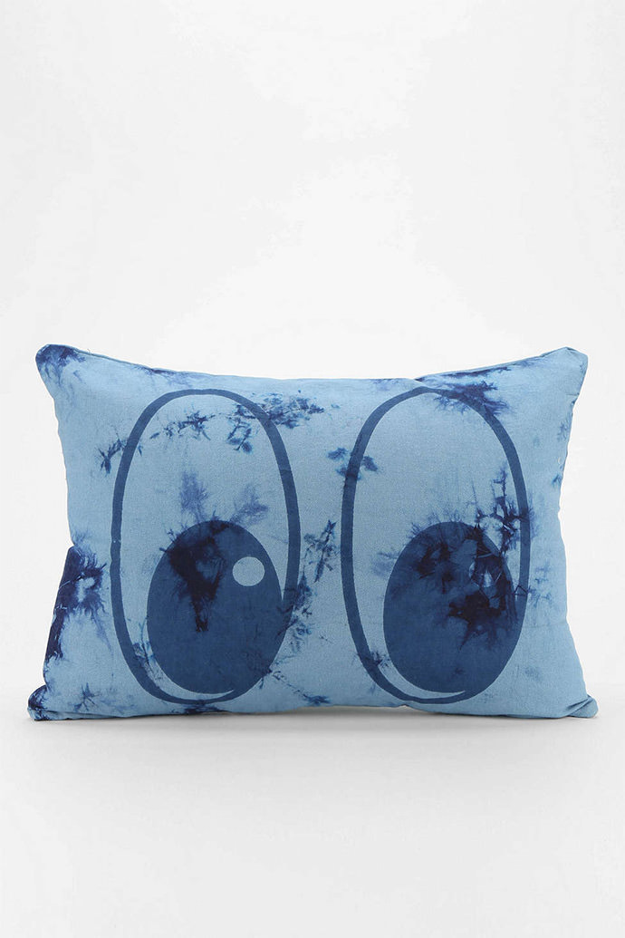 Eye-themed home accessores  (via Urban Outfitters)