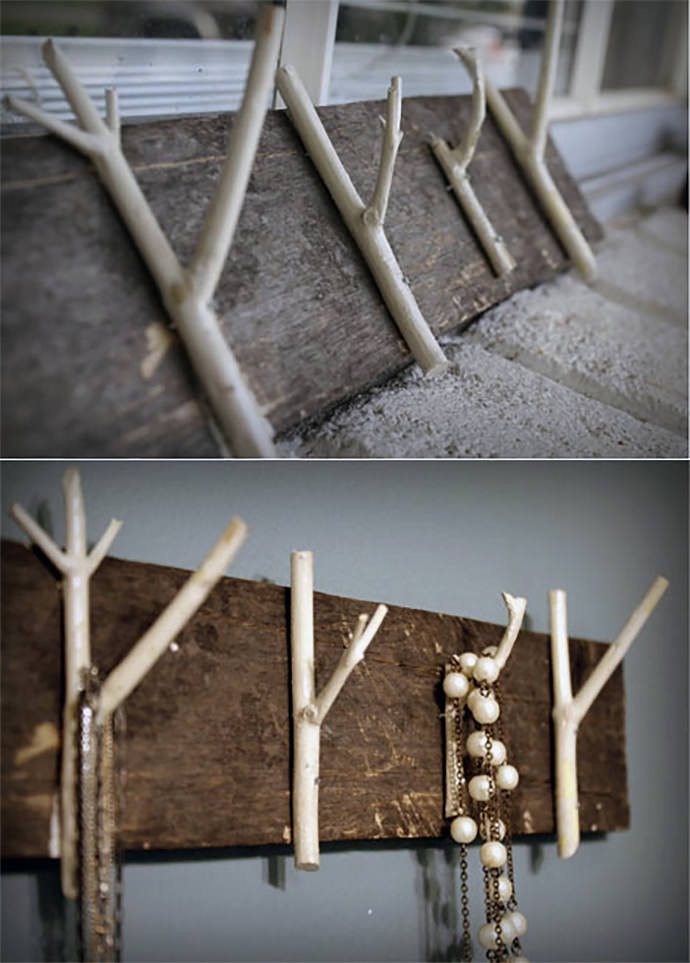 DIY Household Hooks from Twigs via Homedit