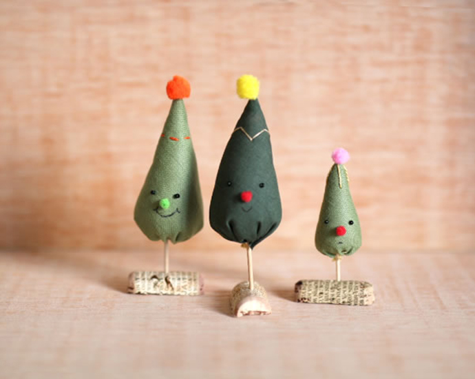 DIY Mini Christmas Trees