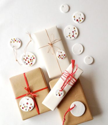 DIY Glitter Holiday Pendant