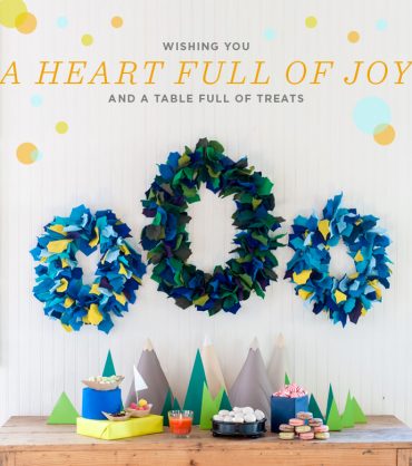 Glade Holiday Felt Wreath