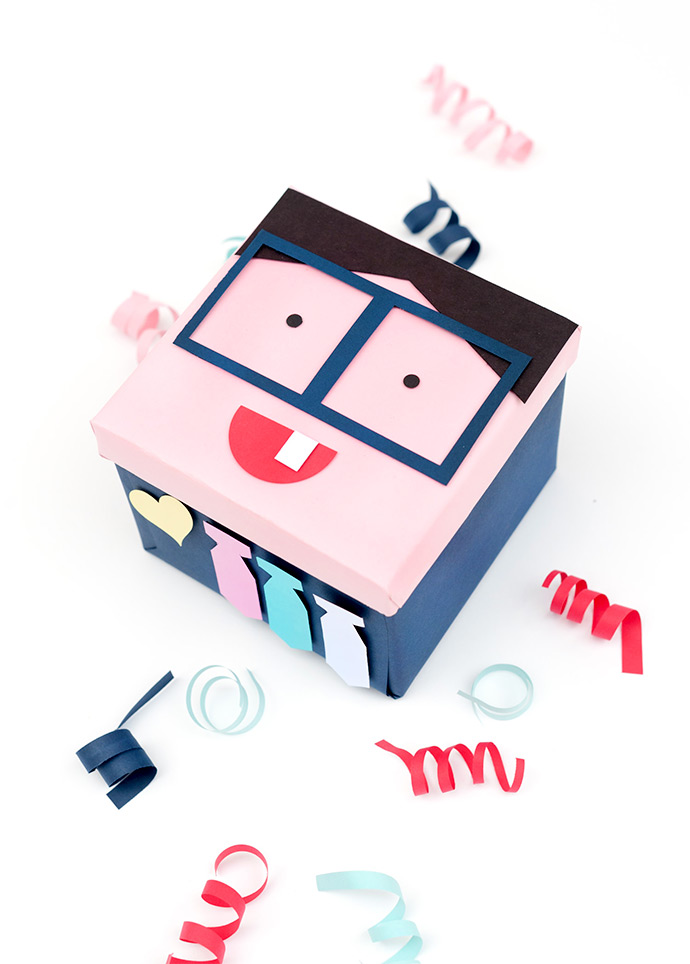 Magnetic Gift Wrap Box