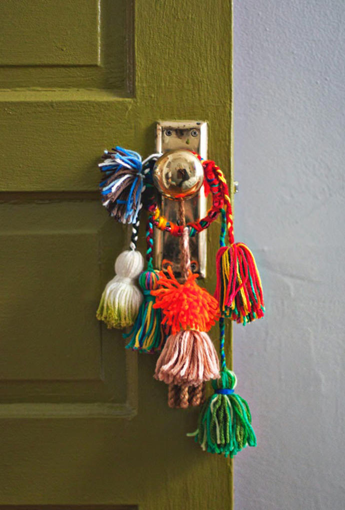 DIY Hanging String Doorknob Decoration