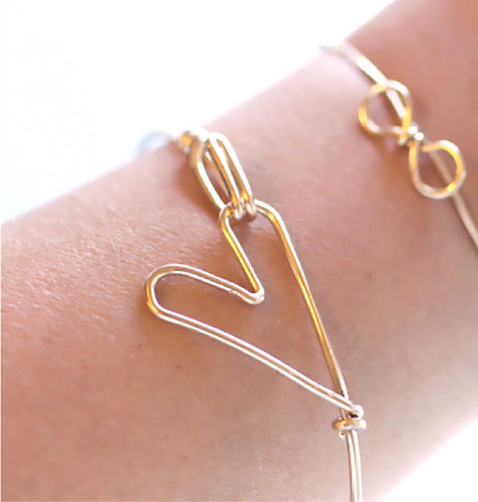 DIY Wire Heart Bracelet