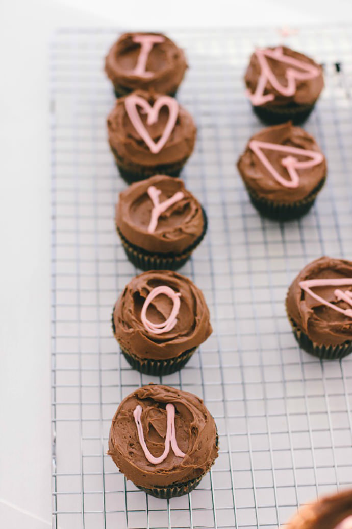 White Chocolate Heart Treat Toppers