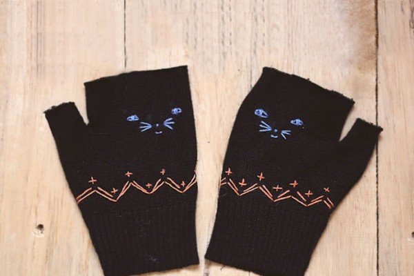 Embroidered Kitten Mittens made from Upcycled Sweaters