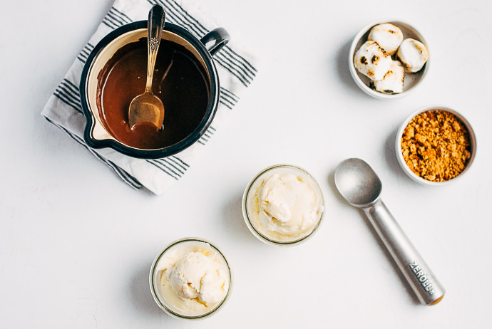 S'Mores Ice Cream Sundaes