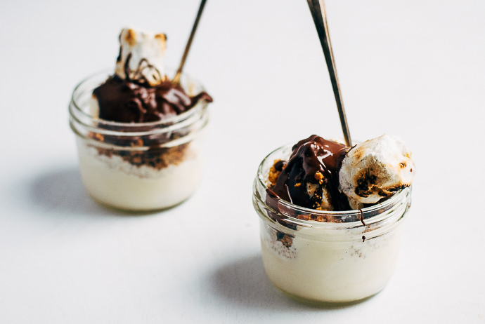 S'Mores Ice Cream Sundaes