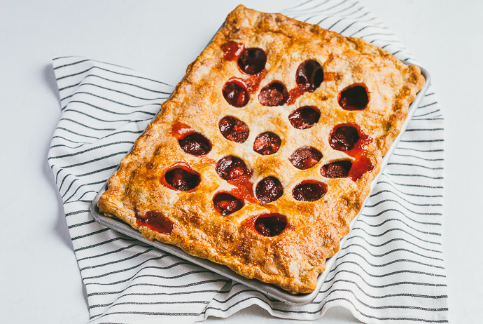 Polka Dot Strawberry Ginger Slab Pie Recipe 