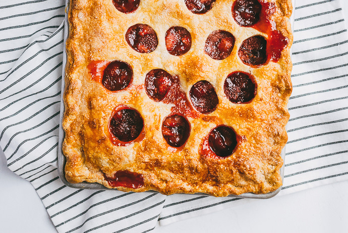 Polka Dot Strawberry Ginger Slab Pie Recipe 