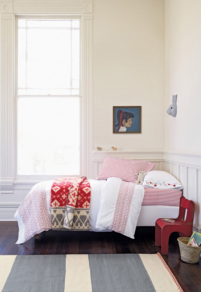 Smocked Bed Quilt from Hanna Home