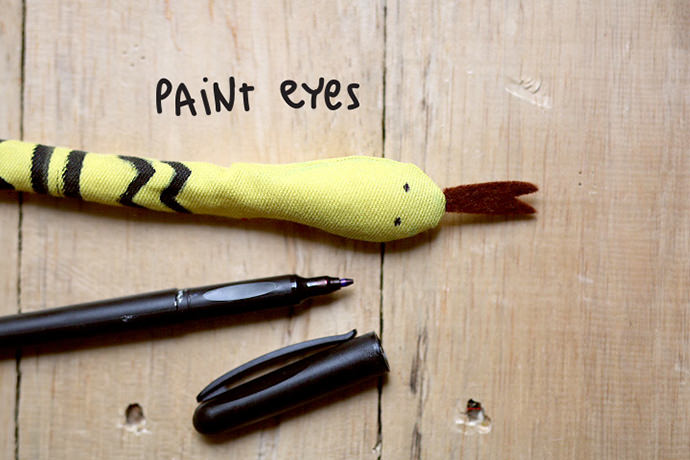 Easy-Sew Stuffed Snake Belt